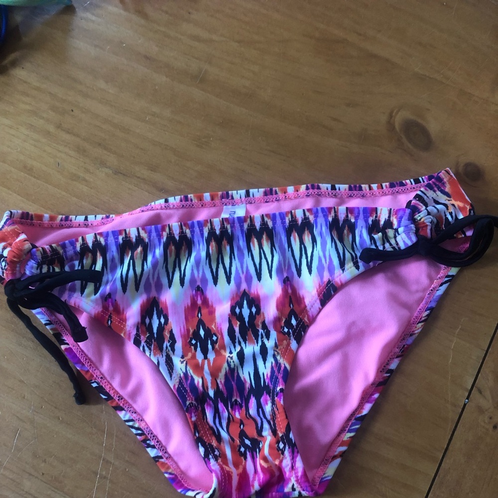Bikini bottoms